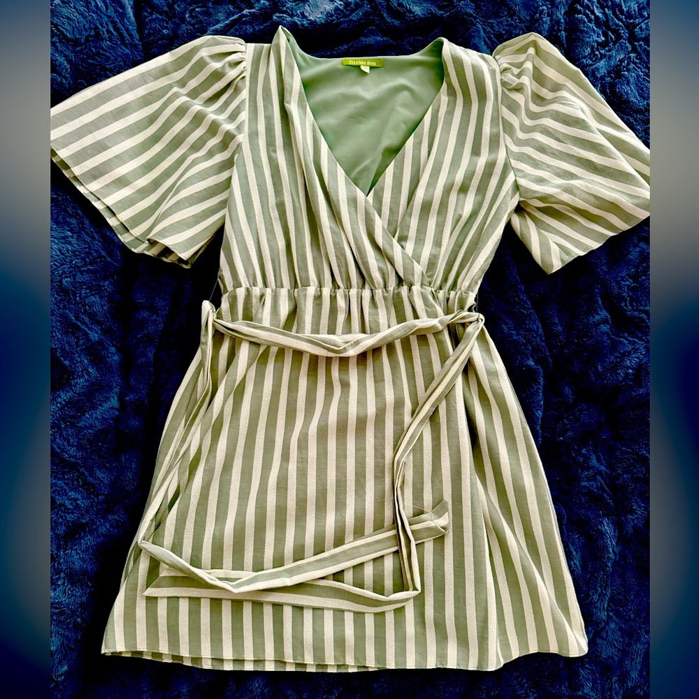 Gianni Bini brunch dress